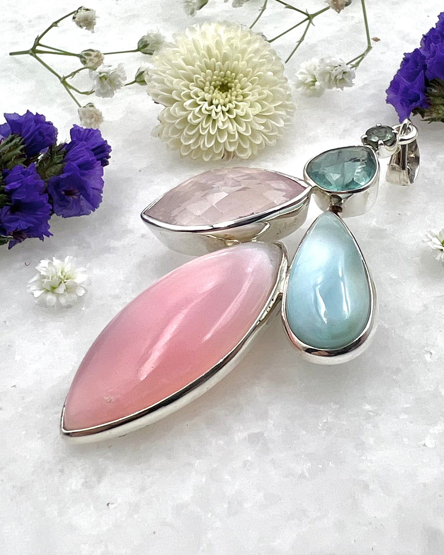 Pink Opal, Facetted Rose Quartz, Blue Fluorite, Larimar and Tourmaline as a Combi