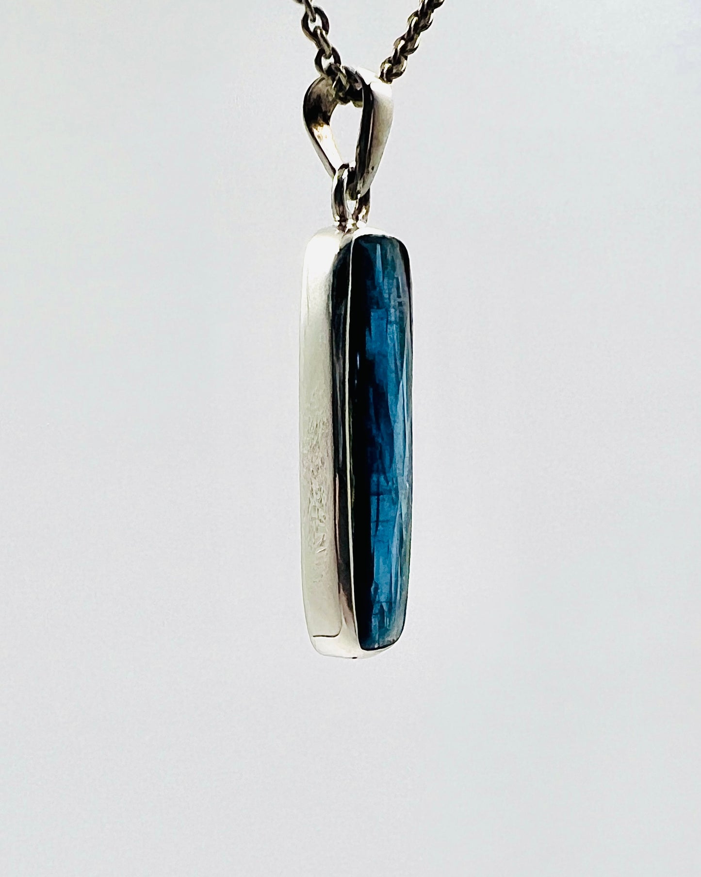 Facetted Blue Nepali Kyanite in .925 Silver Setting