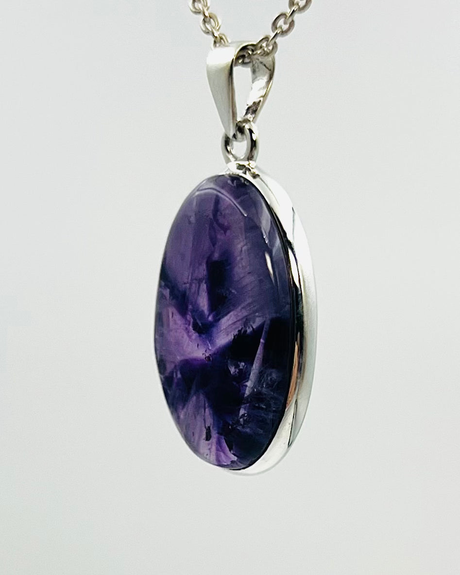 Indian Flower Amethyst (w/ Tripache) in 0.925 Silver
