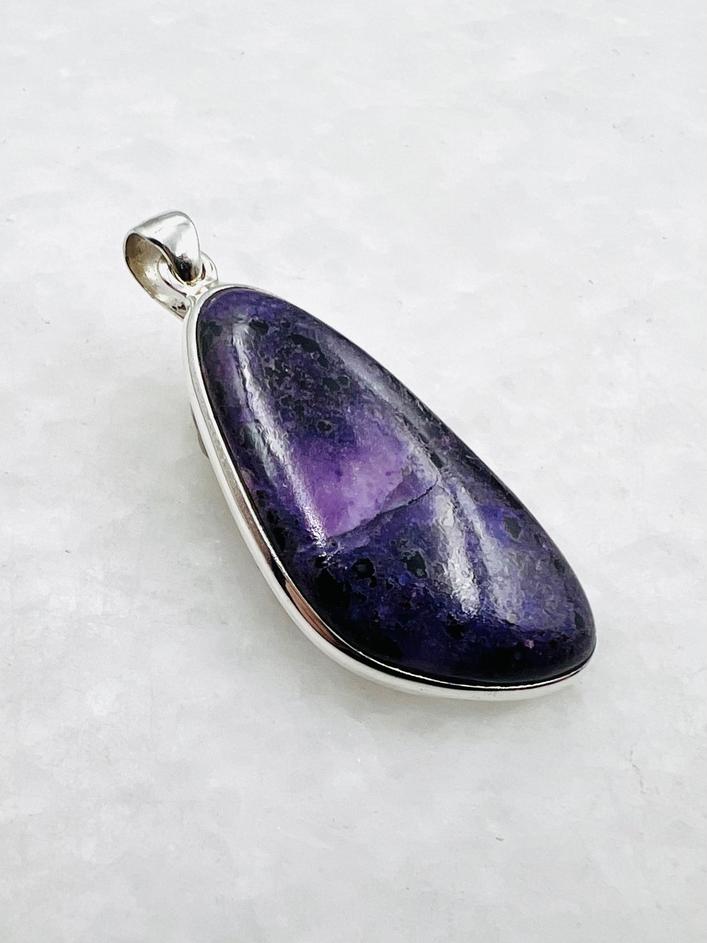Sugilit in 925er Silber