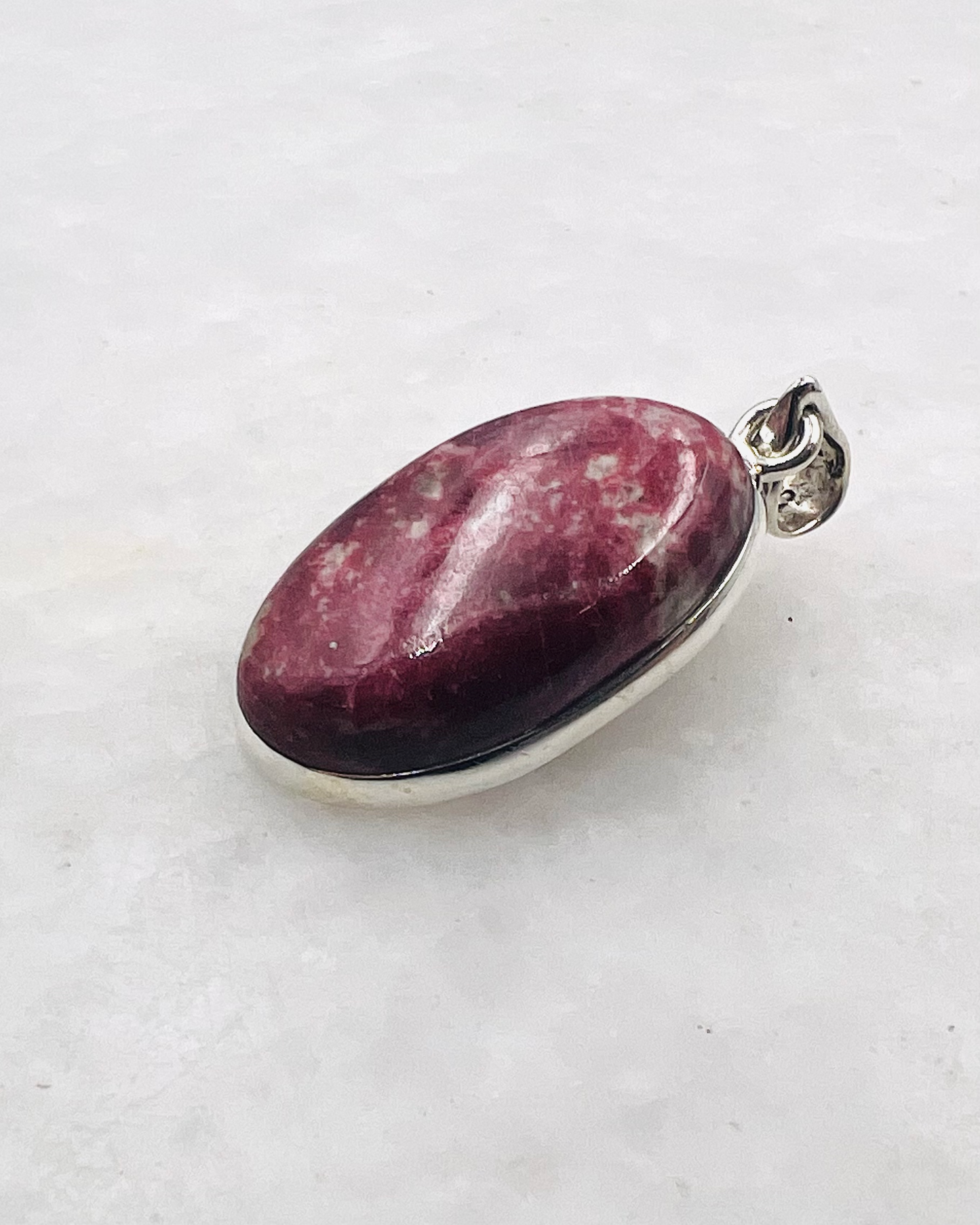 Thulite in 0.925 Silver
