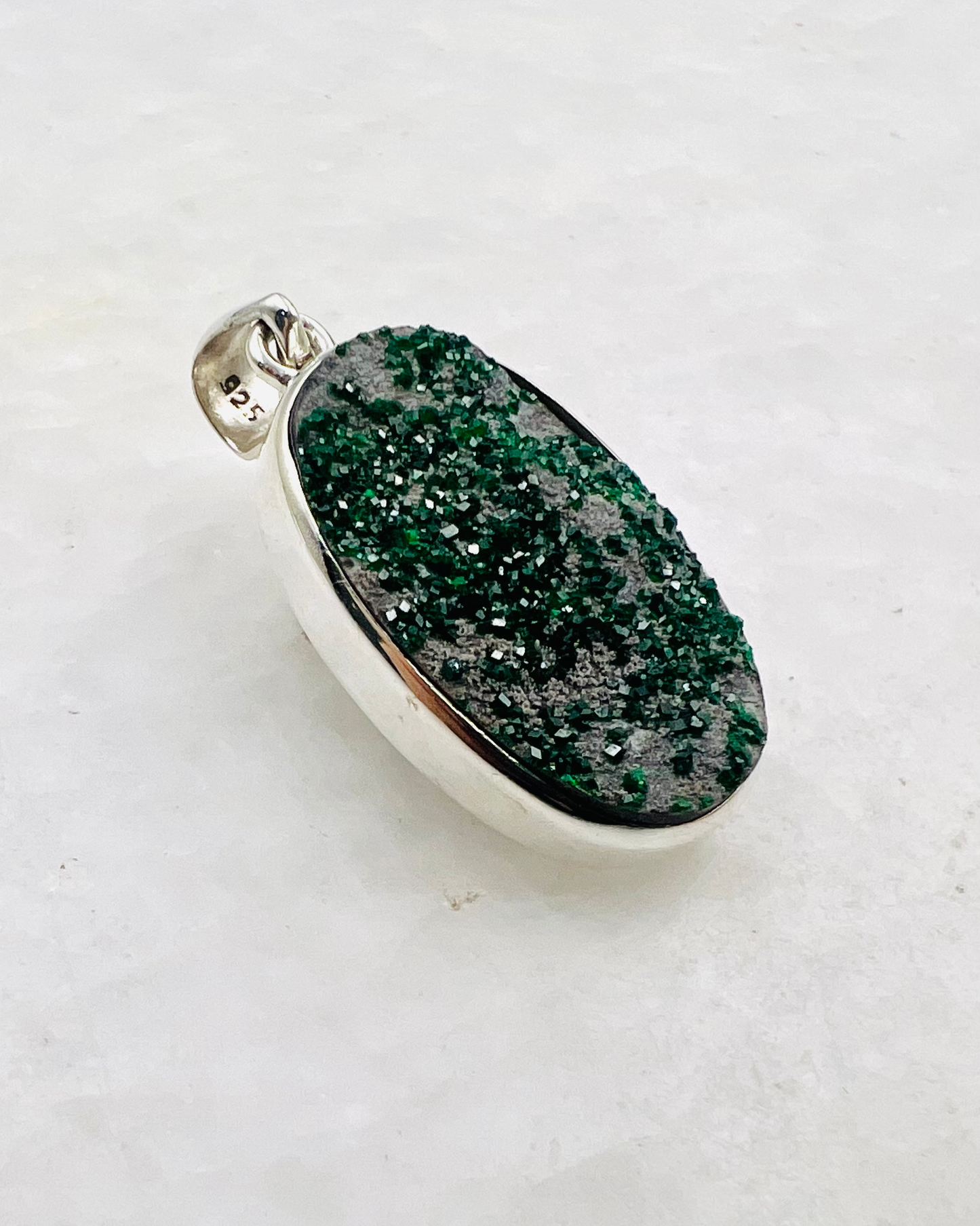 Uwarowit-Druse in 0,925 Silber