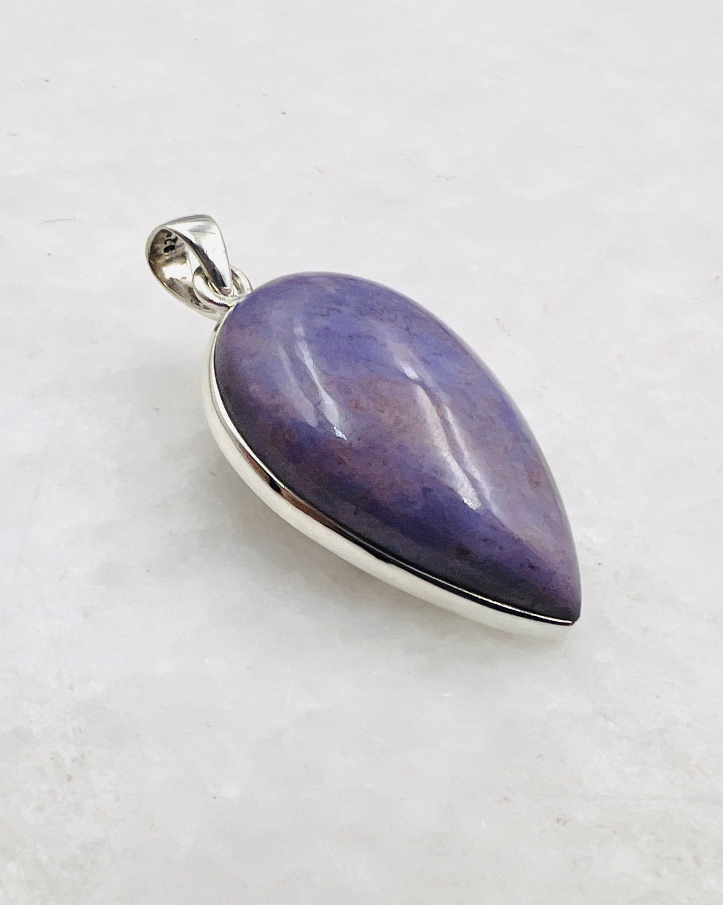 Lavender Jade in 0.925 Silver