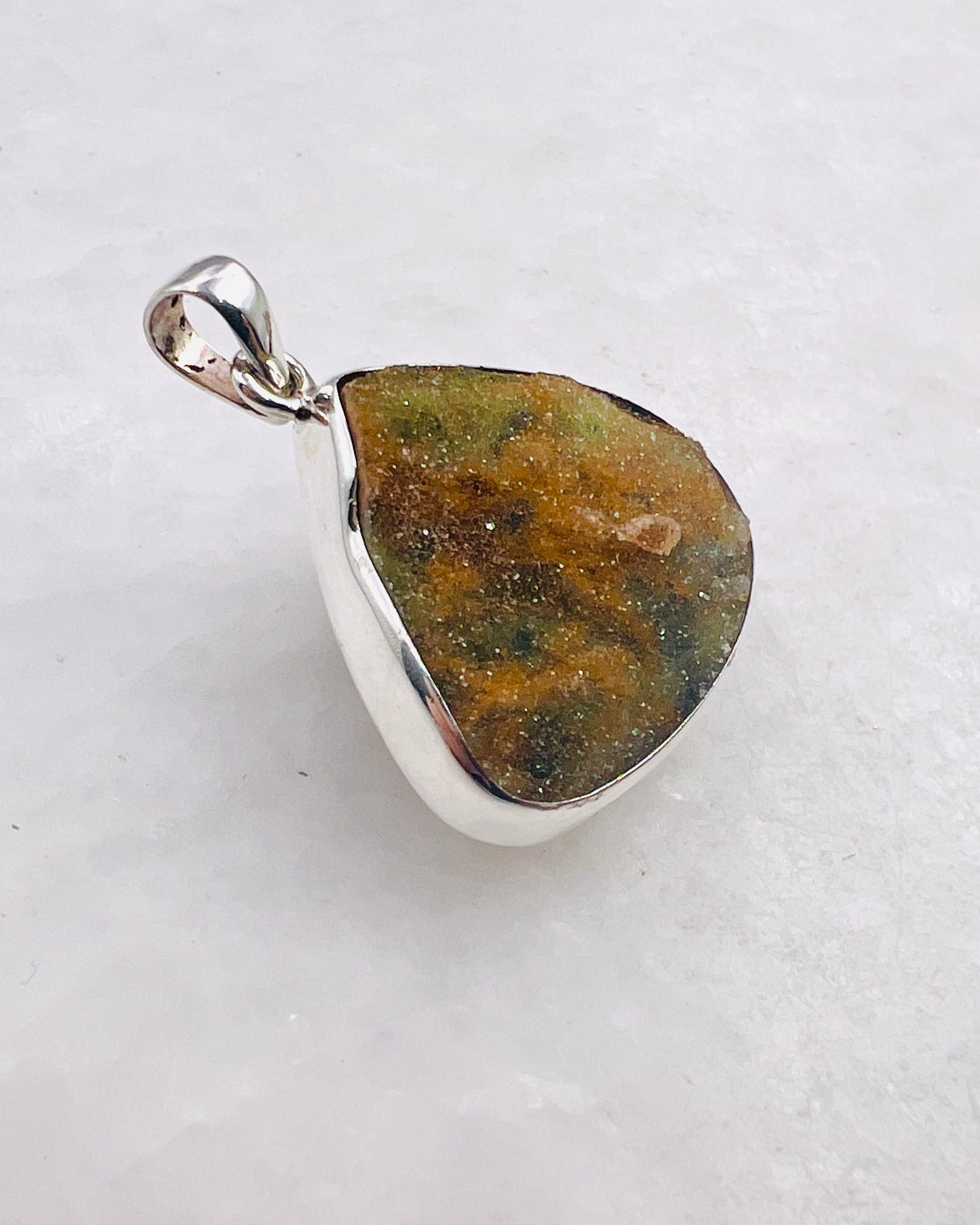 Drusy en calcédoine turque en argent 925