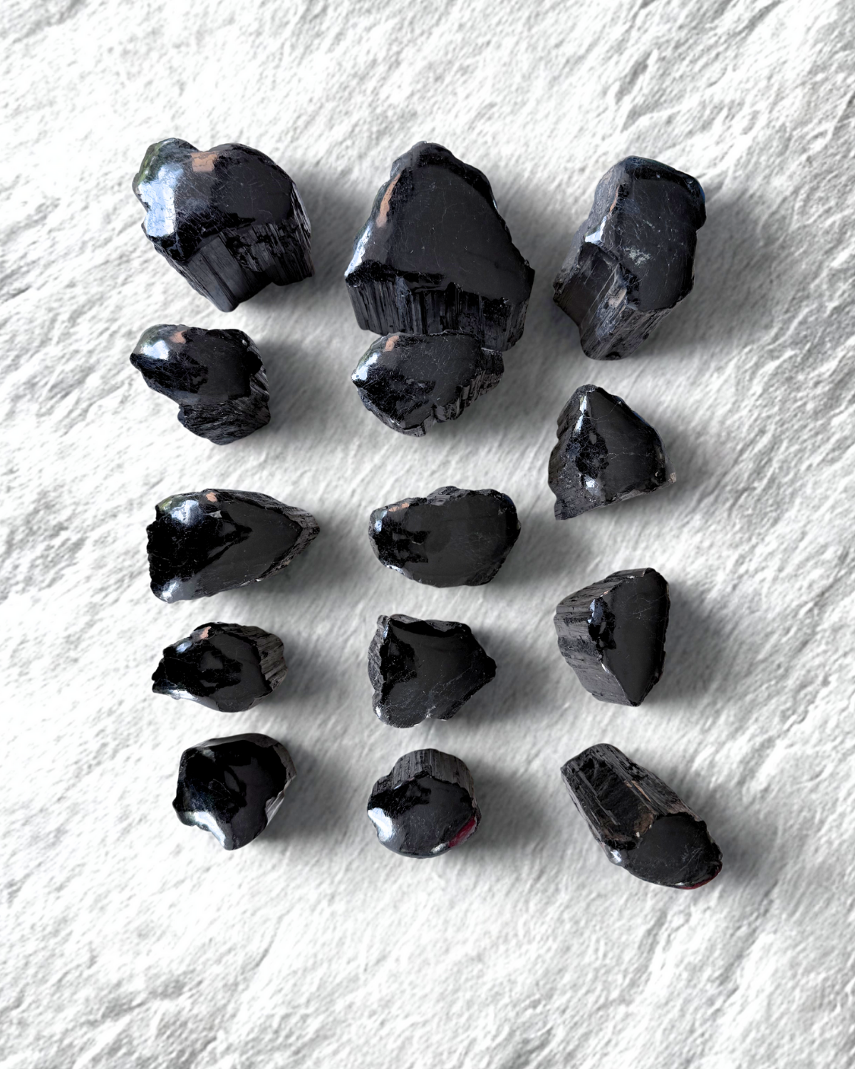 Tourmaline noire polie de qualité supérieure