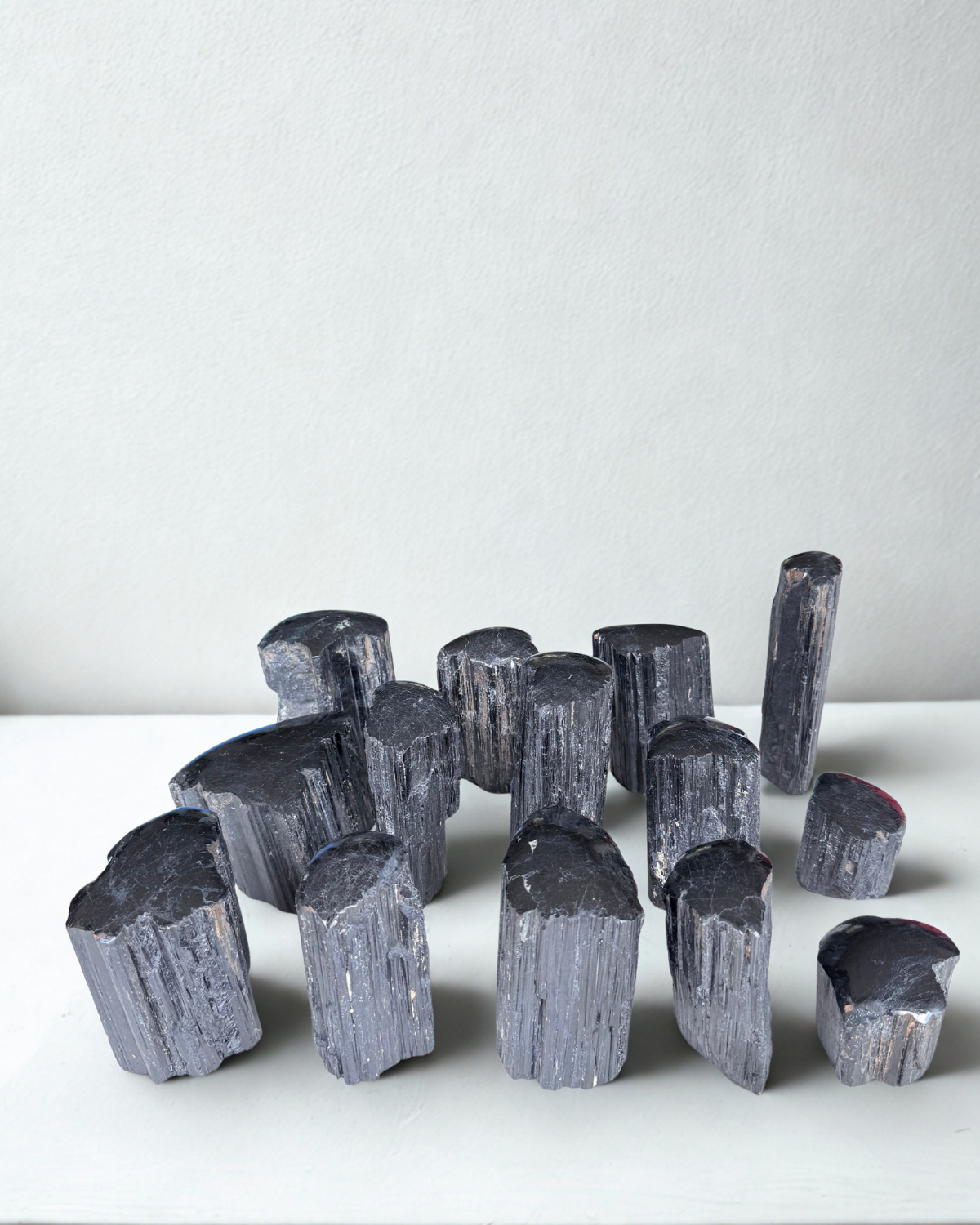 Tourmaline noire polie de qualité supérieure