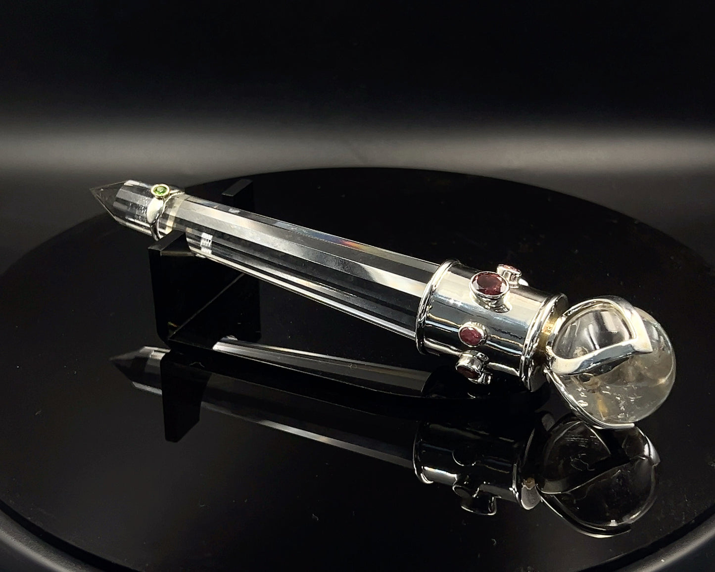 Turmaline Vogel Crystal Wand with 3 Open Lotus Sphere Setting 18 k setting