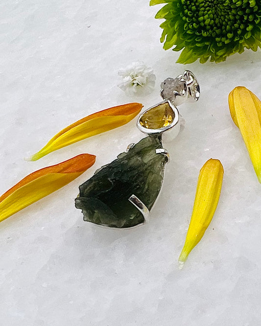 Moldavite, Facetted Citrine & Raw Diamond as a Combi Pendant