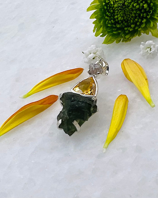 Moldavite, Facetted Citrine & Raw Diamond as a Combi Pendant