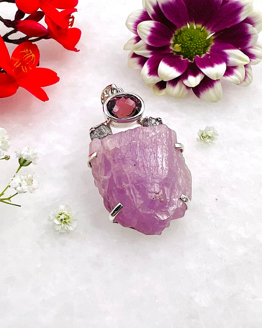 Facetted Red Turmaline with Kunzite & Raw Diamonds as a Combi Pendant
