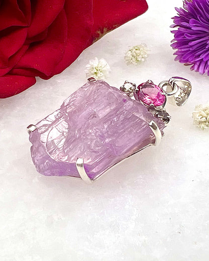 Facetted Red Turmaline with Kunzite & Diamonds as a Combi Pendant