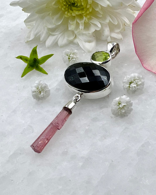 BlackTurmaline Top Facetted w/ Peridot and Red Turmaline Wand as a Combi Pendant
