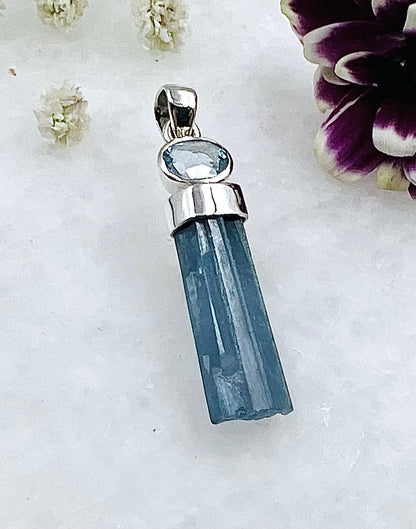 Natural Dark Blue South Indian Aquamarine Crystal with Facetted Aquamarine accent as a Combi Pendant