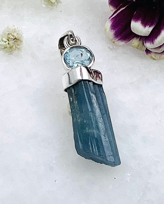 Natural Dark Blue South Indian Aquamarine Crystal with Facetted Aquamarine accent as a Combi Pendant