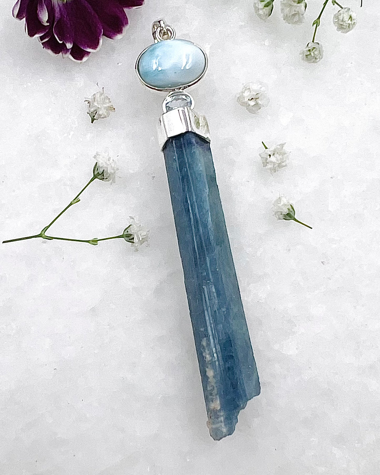 Natural South Indian Dark Blue Aquamarine Crystal with Larimar and Facetted Aquamrine Accent as a Combi