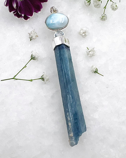 Natural South Indian Dark Blue Aquamarine Crystal with Larimar and Facetted Aquamrine Accent as a Combi