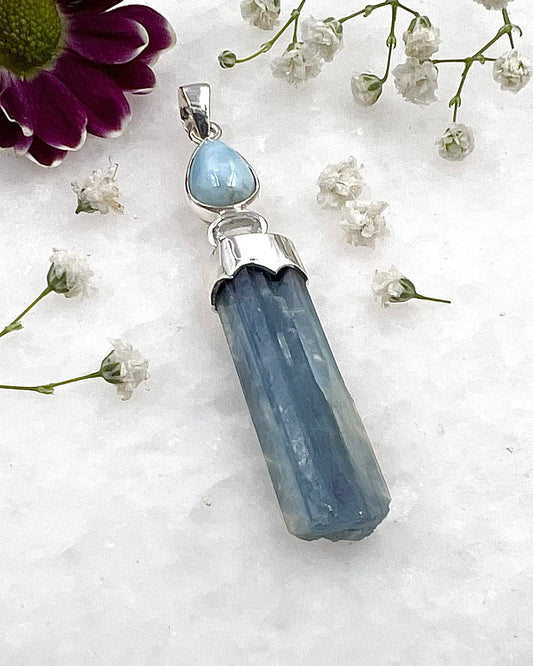 Natural South Indian Dark Blue Aquamarine Crystal with Larimar and Facetted Aquamrine Accent as a Combi