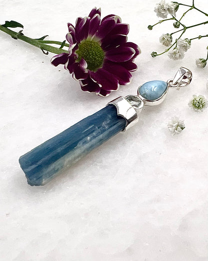 Natural South Indian Dark Blue Aquamarine Crystal with Larimar and Facetted Aquamrine Accent as a Combi