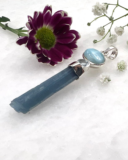 Natural South Indian Dark Blue Aquamarine Crystal with Larimar and Facetted Aquamrine Accent as a Combi
