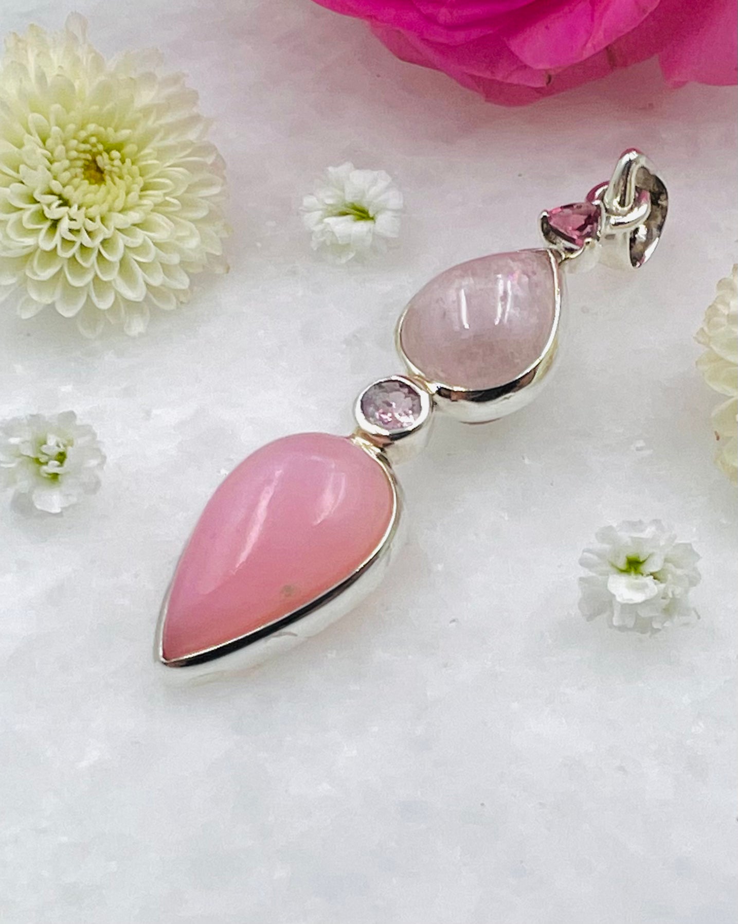 Rosa Opal, Morganit Cabochon und rosa Turmalin als Kombination