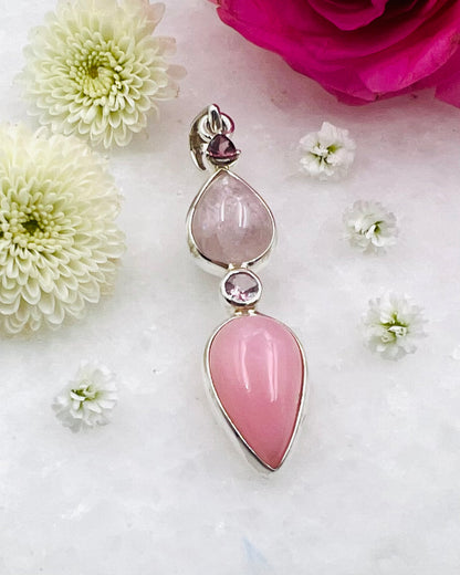 Rosa Opal, Morganit Cabochon und rosa Turmalin als Kombination
