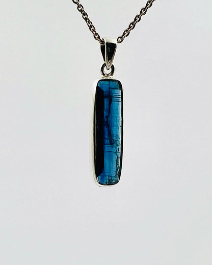 Facetted Blue Nepali Kyanite in .925 Silver Setting
