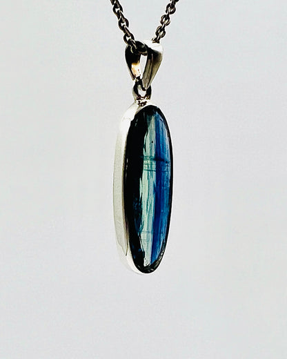Facetted Blue Nepali Kyanite in .925 Silver Setting