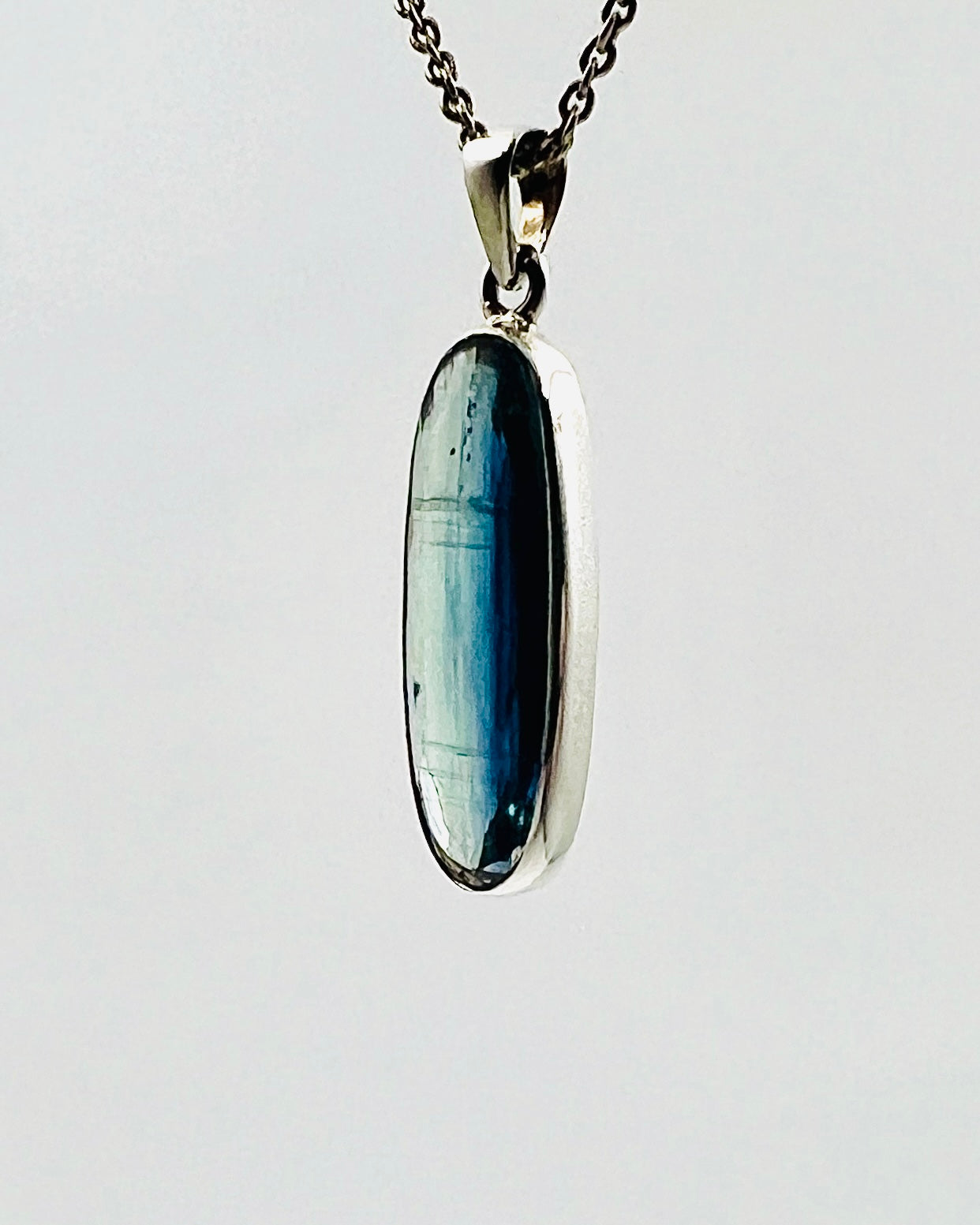 Facetted Blue Nepali Kyanite in .925 Silver Setting