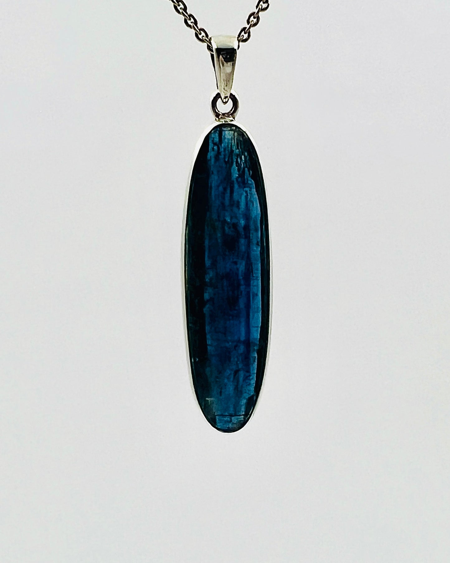 Facetted Blue Nepali Kyanite in .925 Silver Setting