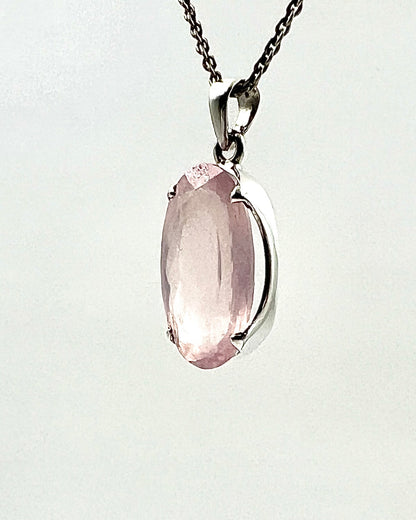 Facetted Rose Quartz in .925 Silver Setting