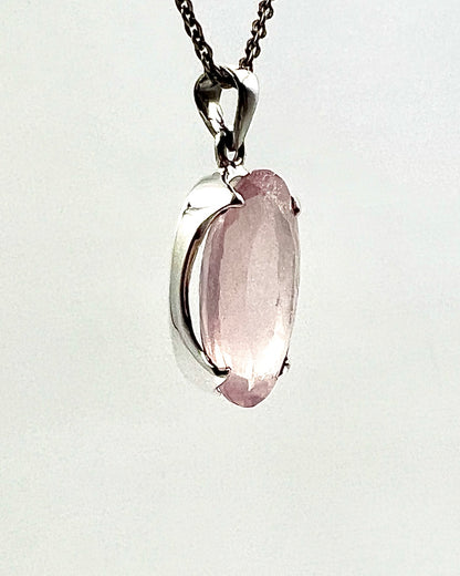 Facetted Rose Quartz in .925 Silver Setting