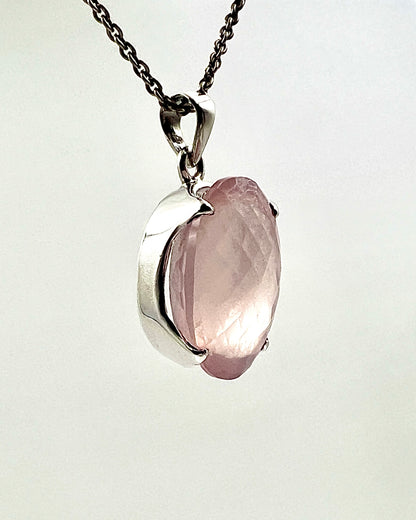 Facetted Rose Quartz in .925 Silver Setting