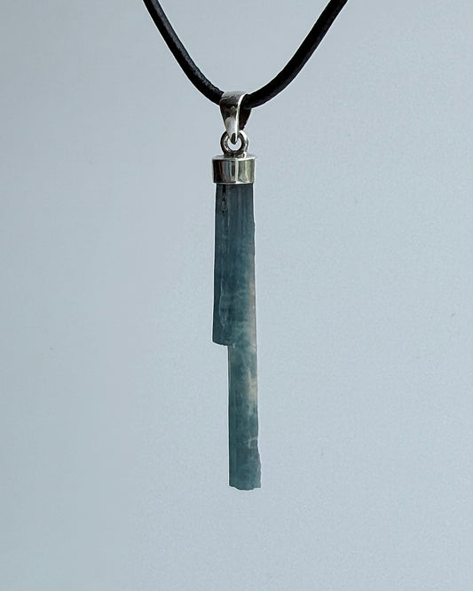 Natural Dark Blue South Indian Aquamarine Crystal Pendant