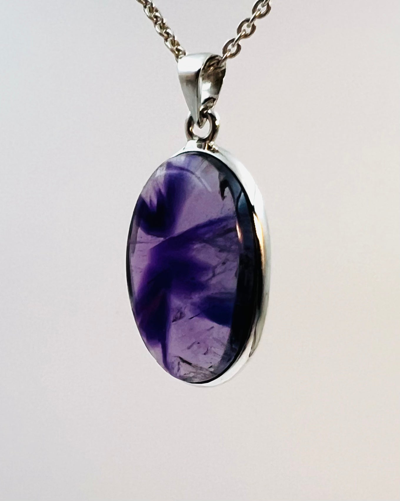 Indian Flower Amethyst (w/ Tripache) in 0.925 Silver