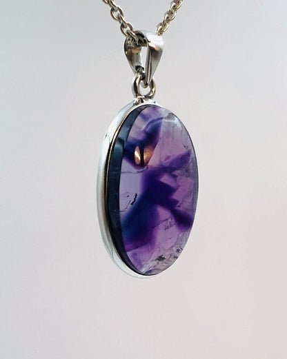 Indian Flower Amethyst (w/ Tripache) in 0.925 Silver