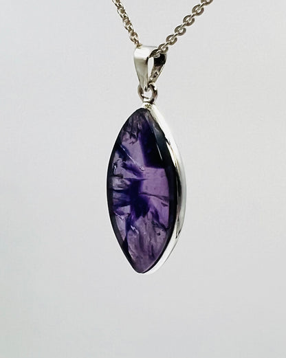 Indian Flower Amethyst (w/ Tripache) in 0.925 Silver