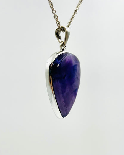 Indian Flower Amethyst (w/ Tripache) in 0.925 Silver