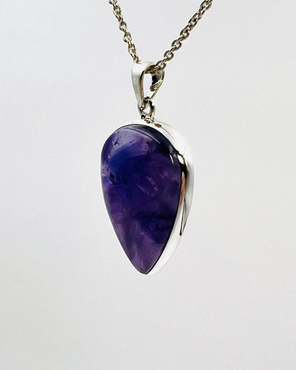 Indian Flower Amethyst (w/ Tripache) in 0.925 Silver