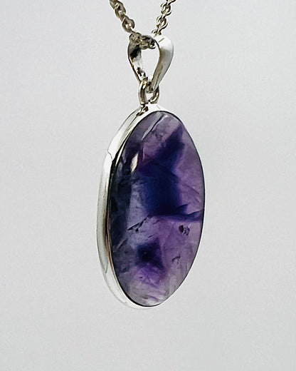 Indian Flower Amethyst (w/ Tripache) in 0.925 Silver