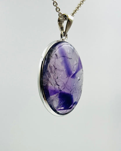 Indian Flower Amethyst (w/ Tripache) in 0.925 Silver