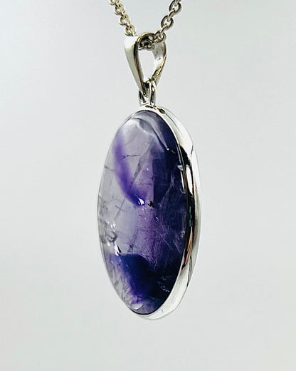 Indian Flower Amethyst (w/ Tripache) in 0.925 Silver