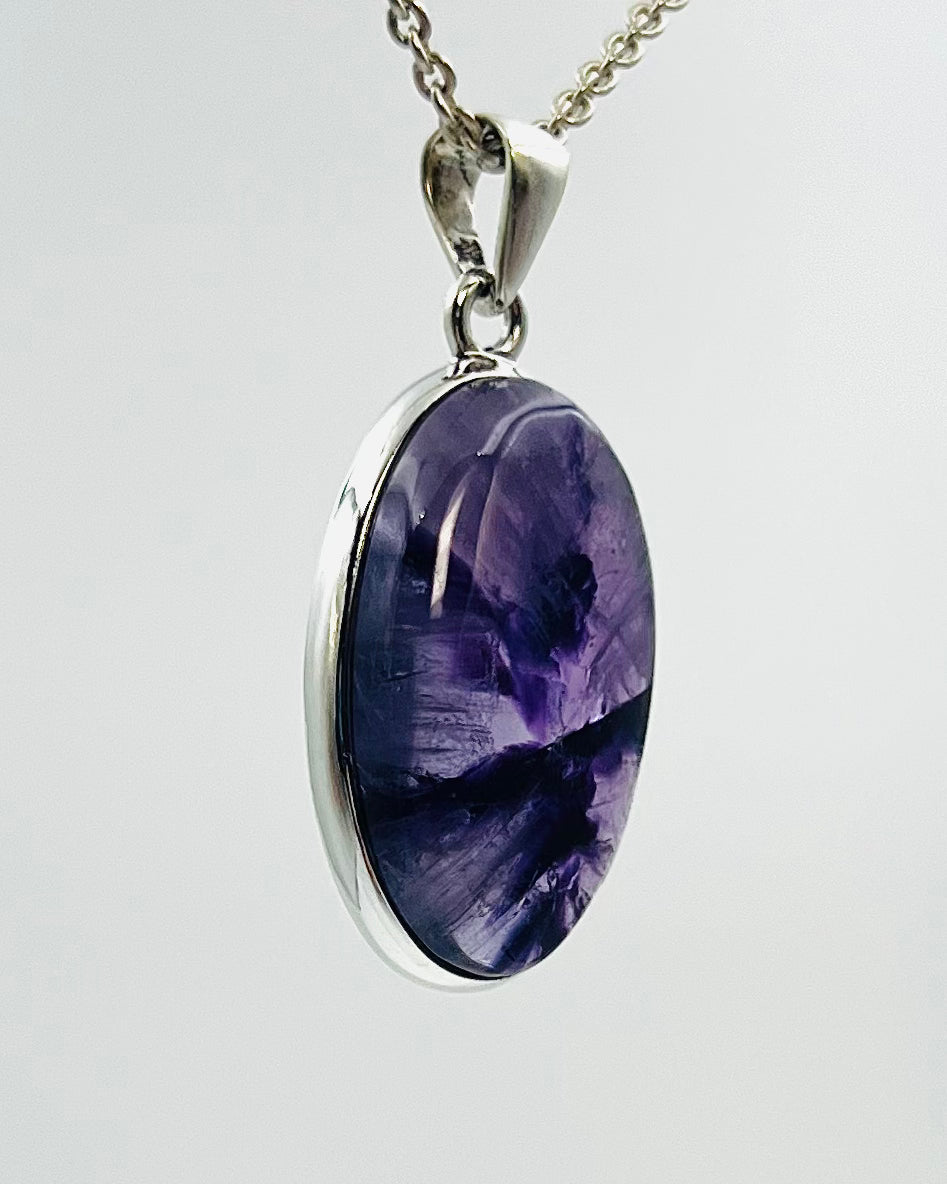 Indian Flower Amethyst (w/ Tripache) in 0.925 Silver