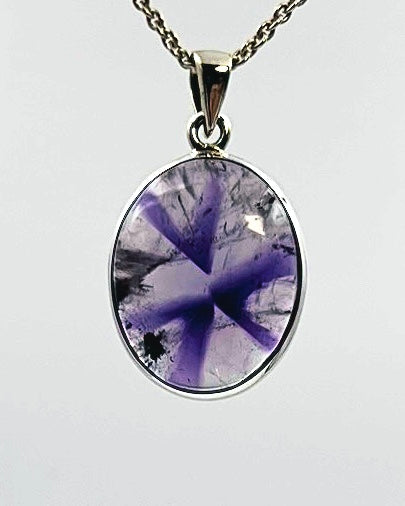 Indian Flower Amethyst (w/ Tripache) in 0.925 Silver