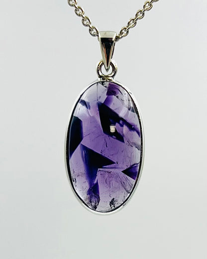 Indian Flower Amethyst (w/ Tripache) in 0.925 Silver