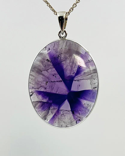 Indian Flower Amethyst (w/ Tripache) in 0.925 Silver