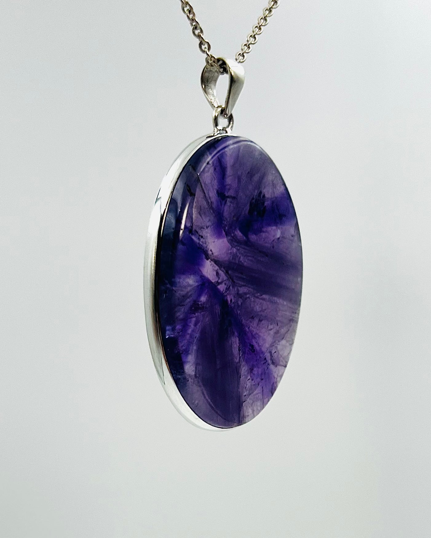 Indian Flower Amethyst (w/ Tripache) in 0.925 Silver