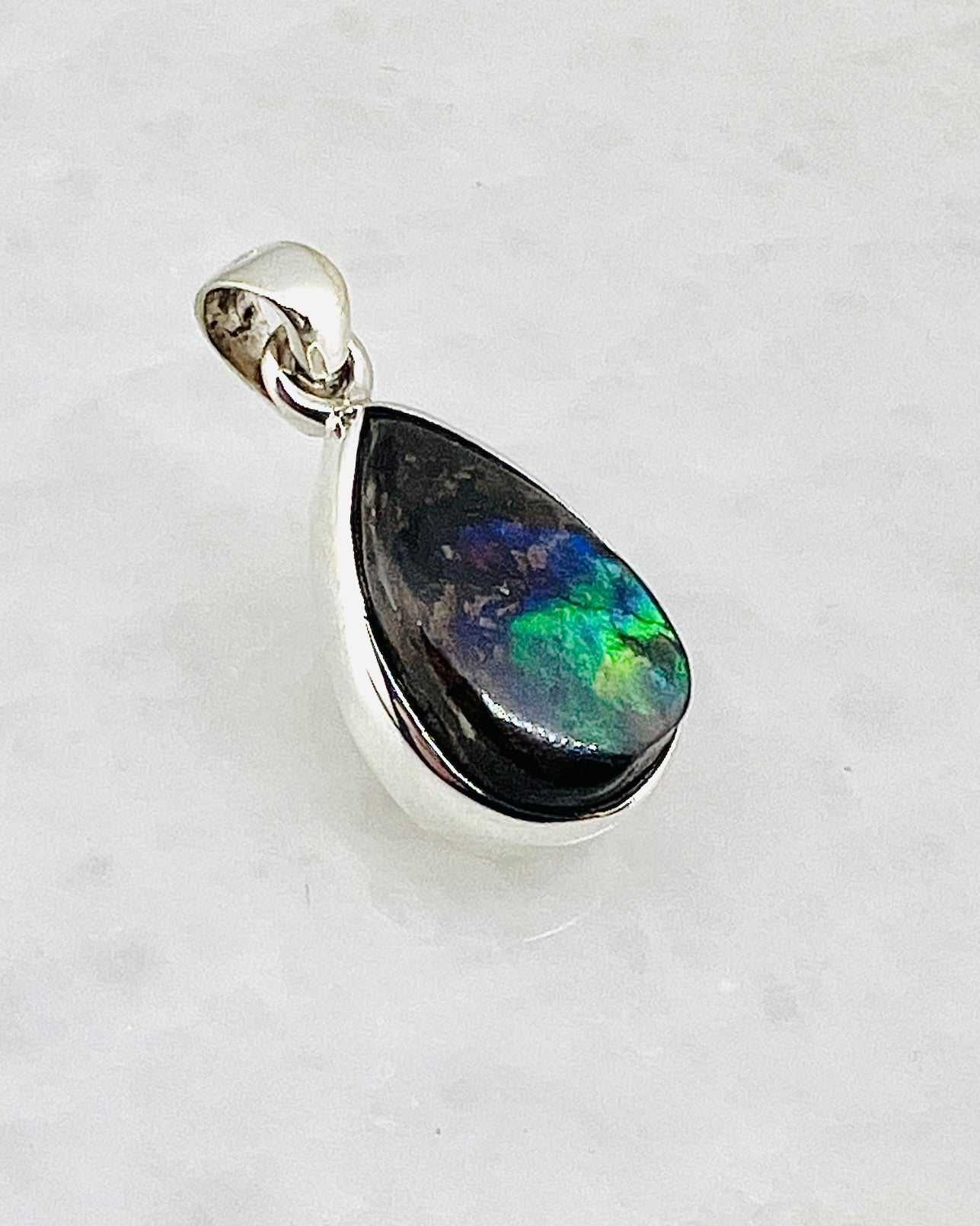 Ammolite (Fossilzed Shells) in 0.925 Silver