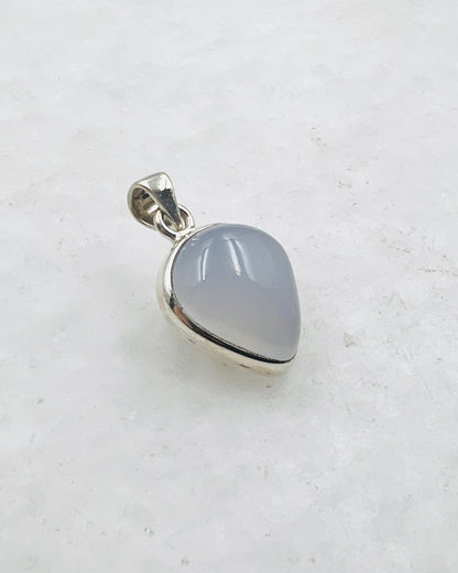 Calcédoine bleue (turque) en argent 925