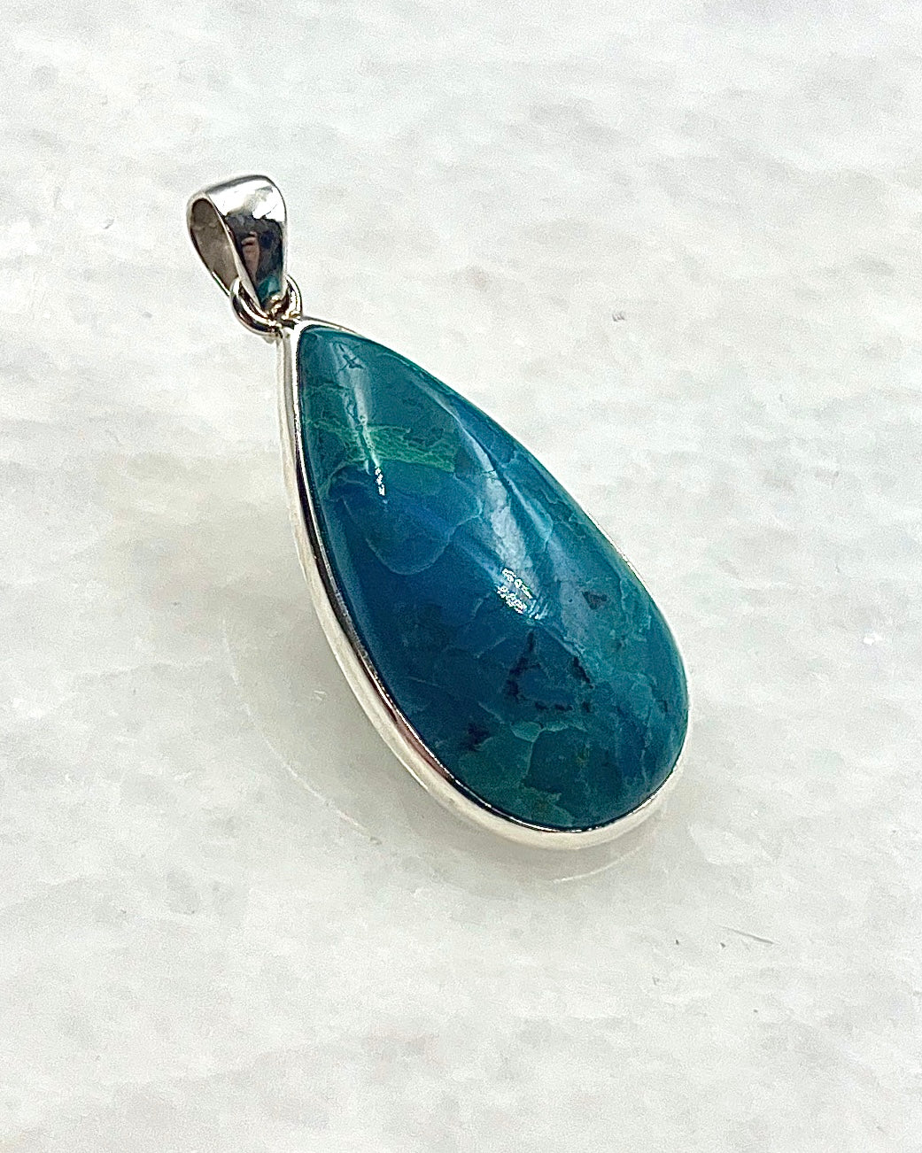 Blue Chilean Opal in 0.925 Silver