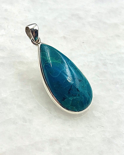 Blue Chilean Opal in 0.925 Silver